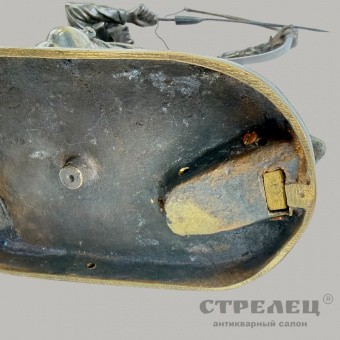 фото — бронзовая статуэтка «средневековый лучник». tourgueneff. франция, 19 в.